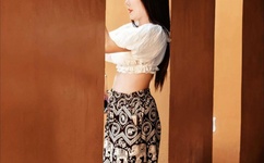 王者荣耀镜被捅哭还流东西